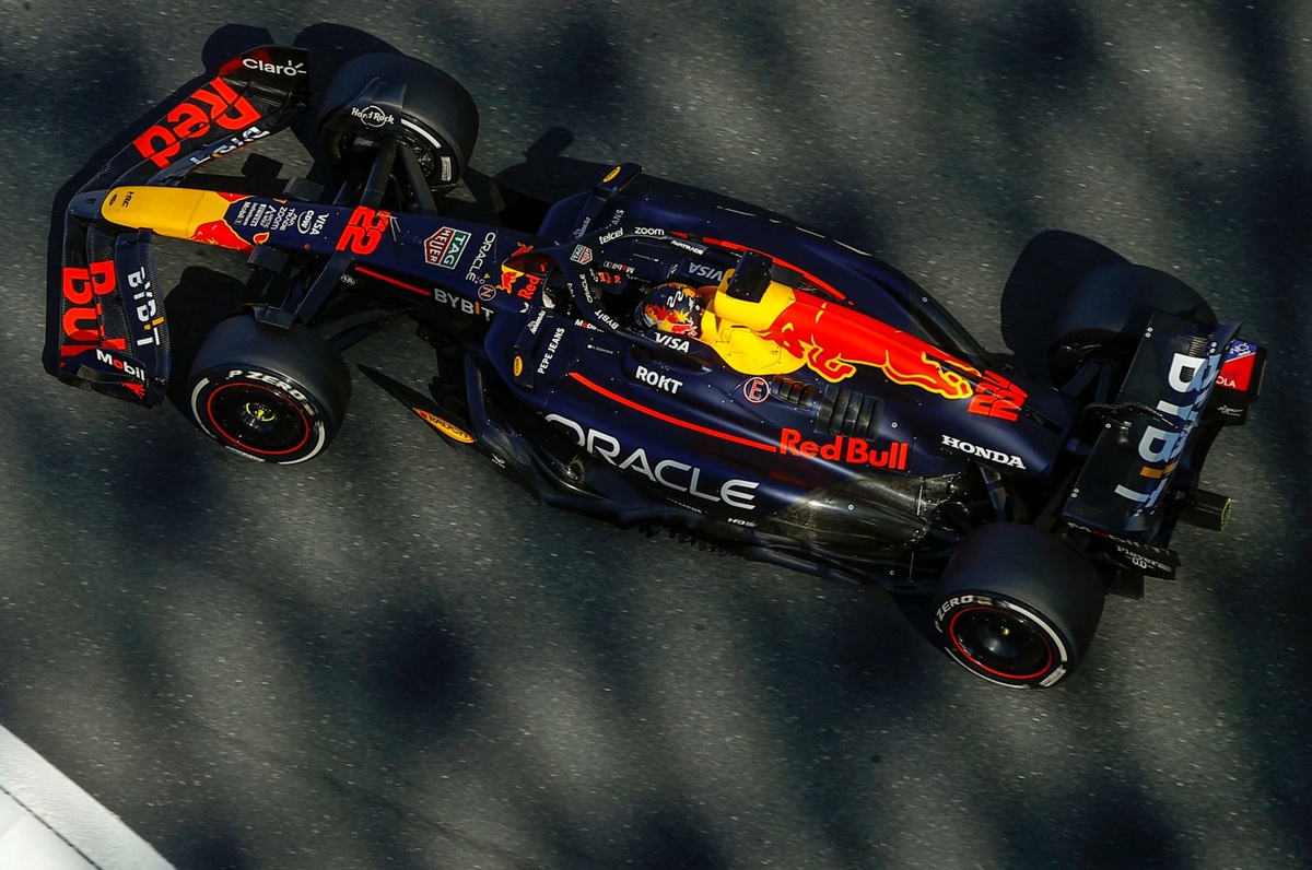ヒ*メ様 【限定・非売品】F1 日本GP レッドブル ポストカード 角田裕毅 マ 角田裕毅選手のマシンもデザインされた『F1速報日本GP号』事前