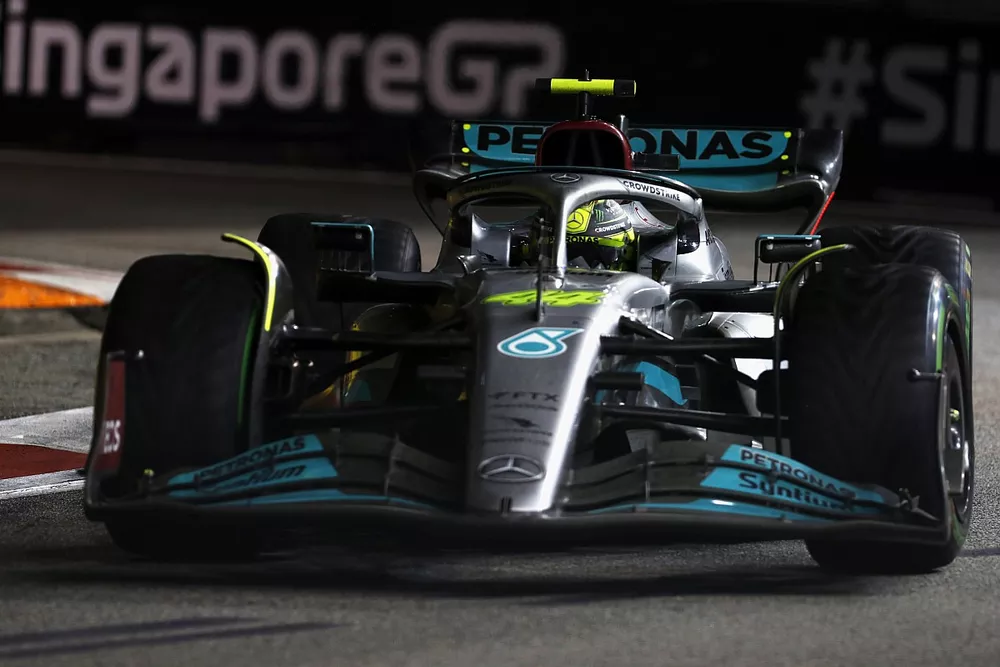 Lewis Hamilton, Mercedes W13