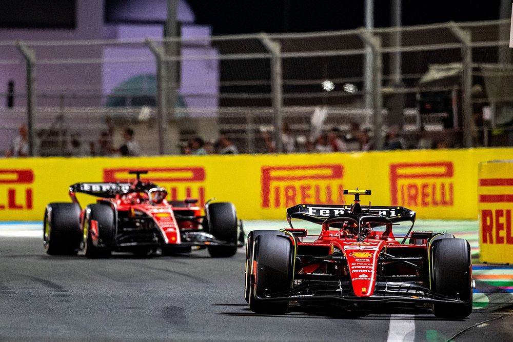 Carlos Sainz, Ferrari SF-23, Charles Leclerc, Ferrari SF-23