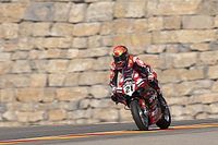 WSBK Arag&oacute;n: Rinaldi gana y Bautista se cae en la primera carrera (v&iacute;deo)