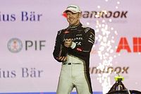 ePrix Diriyah II: Cassidy gestiona para batir a Frijns con su Jaguar