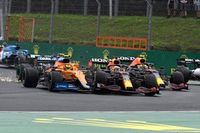 McLaren F1, con el fantasma de Bottas en la curva 1 de Hungr&iacute;a