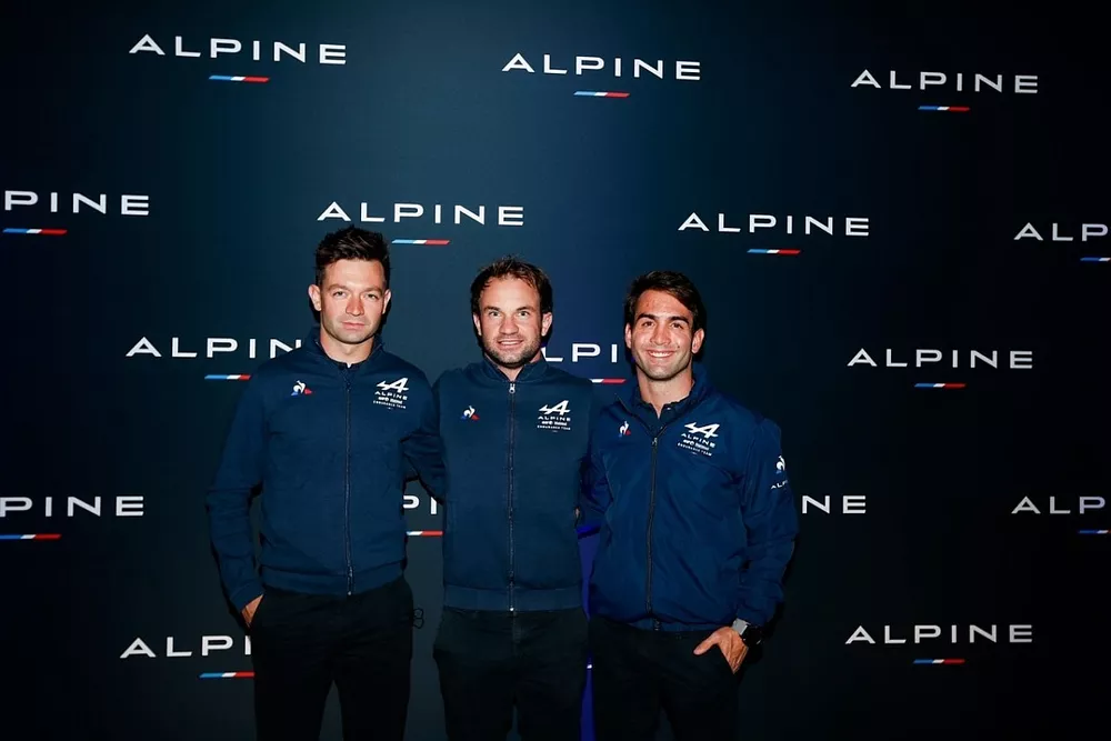 Matthieu Vaxivi&egrave;re, Nicolas Lapierre e Andr&eacute; Negr&atilde;o