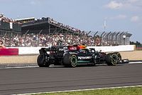 V&Iacute;DEO: O acidente de Silverstone pelas onboards de Hamilton e Verstappen