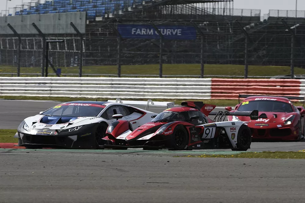 Britcar Silverstone, Searle Stanley