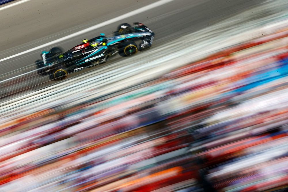 Sir Lewis Hamilton, Mercedes F1 W15