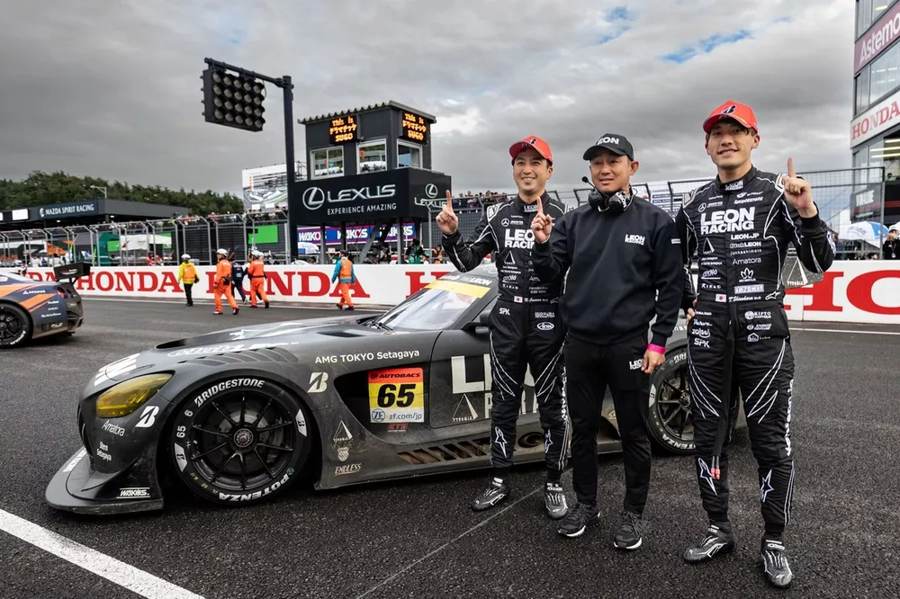 6年ぶりGT300王座へ、大差で選手権リーダーに。今季のLEON PYRAMID AMG