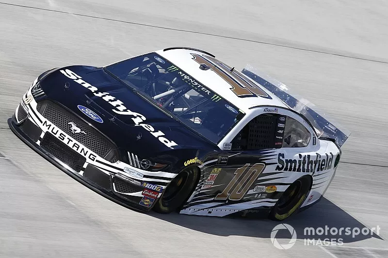 Aric Almirola, Stewart-Haas Racing, Ford Mustang Smithfield