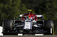 Giovinazzi sale del fondo de la parrilla en Spa