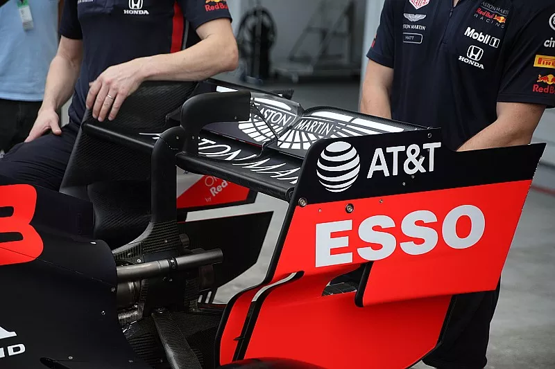 Red Bull Racing RB15 rear wing detail