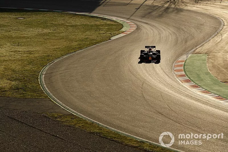 Alex Albon, Red Bull Racing RB16 
