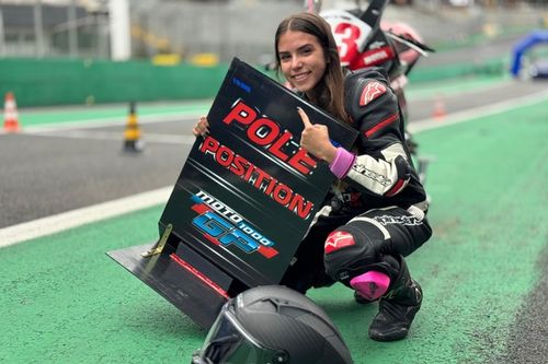 Helena Oregana faz história como a primeira mulher pole no Moto1000GP