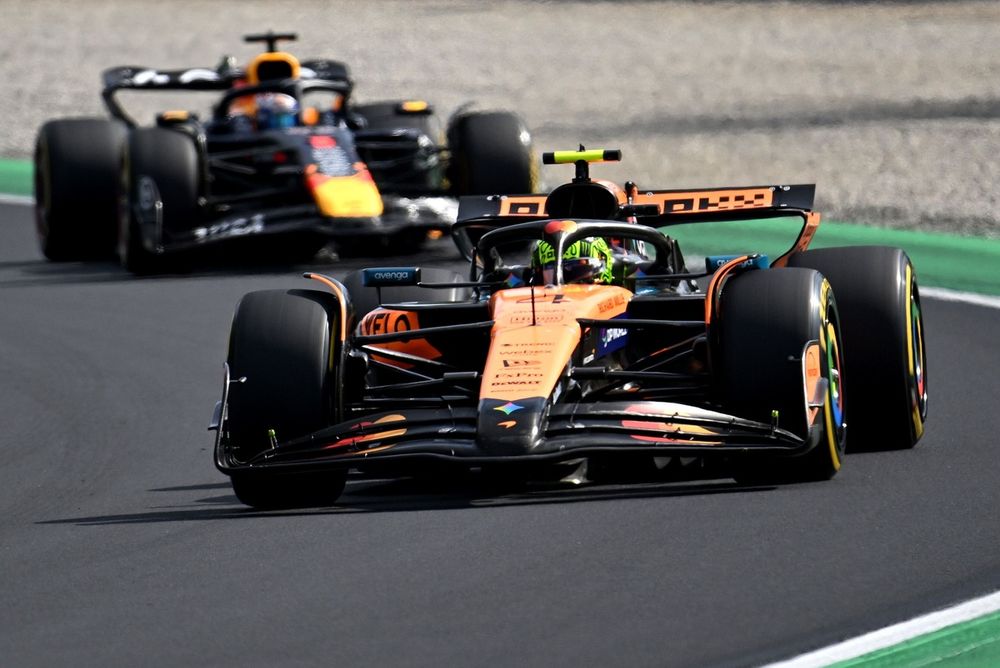 Lando Norris, McLaren, Max Verstappen, Red Bull Racing