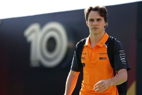 F1: Villeneuve diz que Piastri deve estar se sentindo p&eacute;ssimo e avalia gest&atilde;o da McLaren