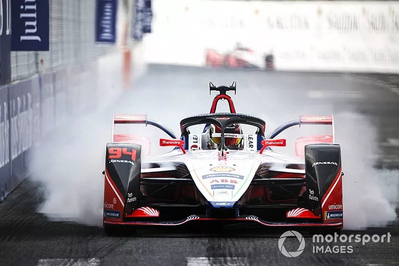 Pascal Wehrlein, Mahindra Racing, M5 Electro. bloque une roue
