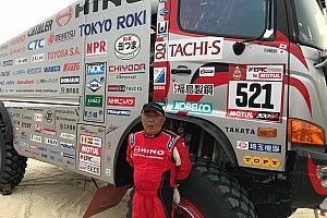 Aos 76 anos, vovô do Dakar quer pilotar até os 100