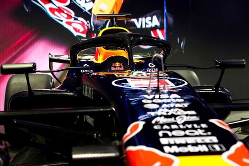 F1-update: Red Bull reageert op ophef over motor, Max Verstappen blij met livery