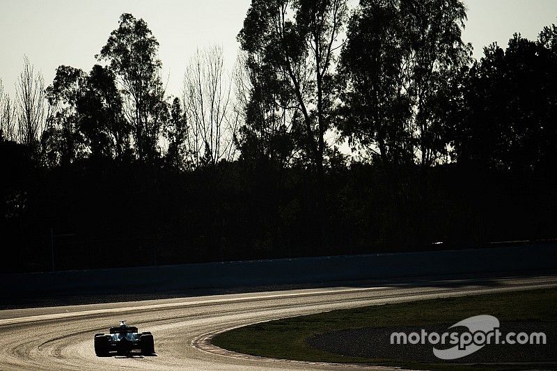 Acci&oacute;n en baja luz