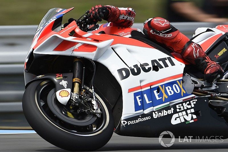 Jorge Lorenzo, Ducati Team with new fairing