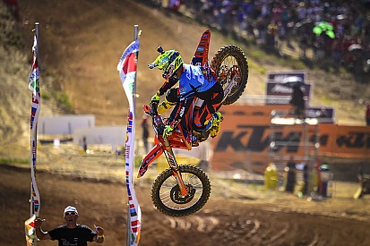 Cairoli y Seewer vuelven a dominar en el GP de Portugal de MXGP