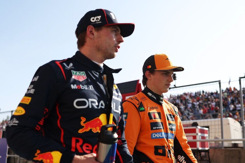 Oscar Piastri, McLaren, Max Verstappen, Red Bull Racing