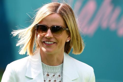 Susie Wolff mantém processo de difamação contra FIA 'em andamento'