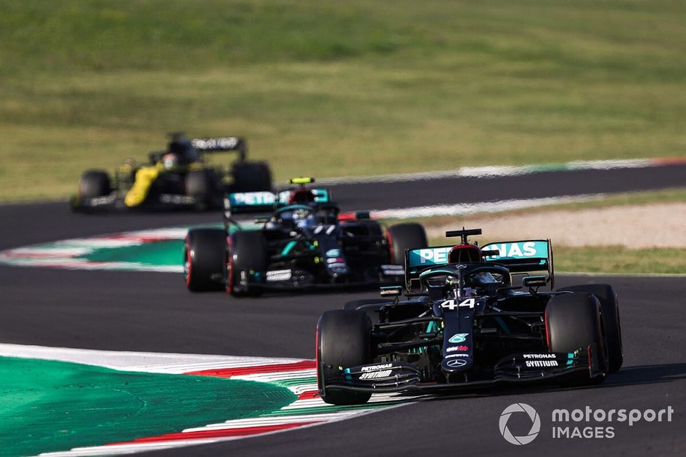 Lewis Hamilton, Mercedes F1 W11, Valtteri Bottas, Mercedes F1 W11, and Daniel Ricciardo, Renault F1 Team R.S.20