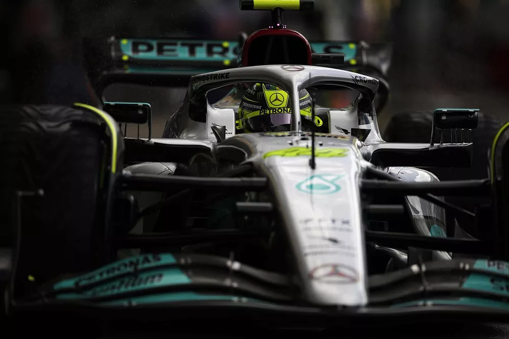 Lewis Hamilton, Mercedes W13