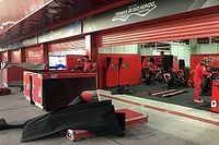 Los equipos de MotoGP trabajan para salir a pista este s&aacute;bado en Termas