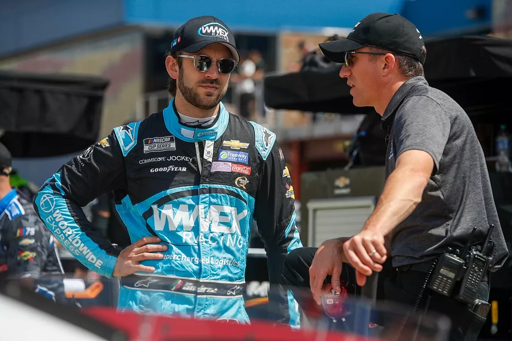 Daniel Suarez, Trackhouse Racing, Worldwide Express Chevrolet Camaro
