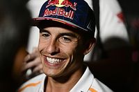 V&iacute;deo: Marc M&aacute;rquez entrega el anillo para una pedida de matrimonio