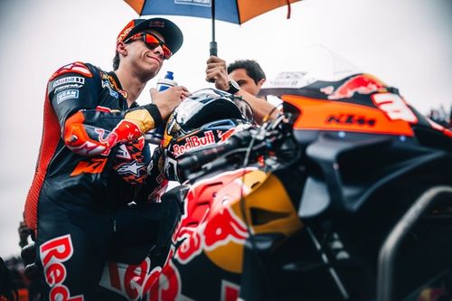 El s&iacute;ndrome compartimental frena a Acosta: "Llevo un a&ntilde;o as&iacute;, hay que cambiar algo"