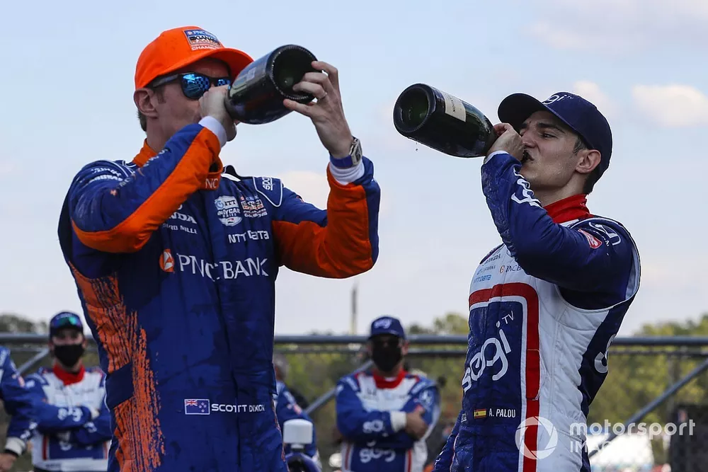 Alex Palou, Chip Ganassi Racing Honda, Will Power, Team Penske Chevrolet, Scott Dixon, Chip Ganassi Racing Honda celebrate with champagne in victory lane