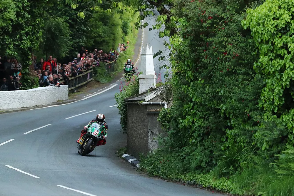 Peter Hickman, Supertwin, PHR Racing 