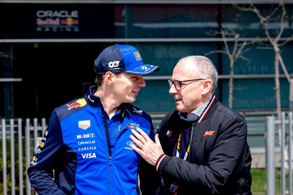 Verstappen habla con la FIA para intentar acabar con las "carreras yo-yo" en 2026