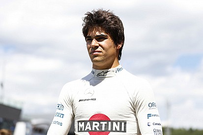 Stroll büntetést kapott Perez feltartásáért
