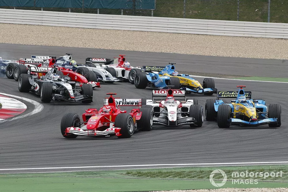 Michael Schumacher, Ferrari F2004 l&iacute;der al inicio