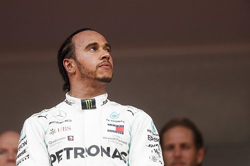 Hamilton cree que retirarse temprano sería "un desperdicio"