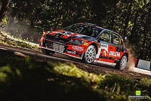 Wr&oacute;blewski na czele