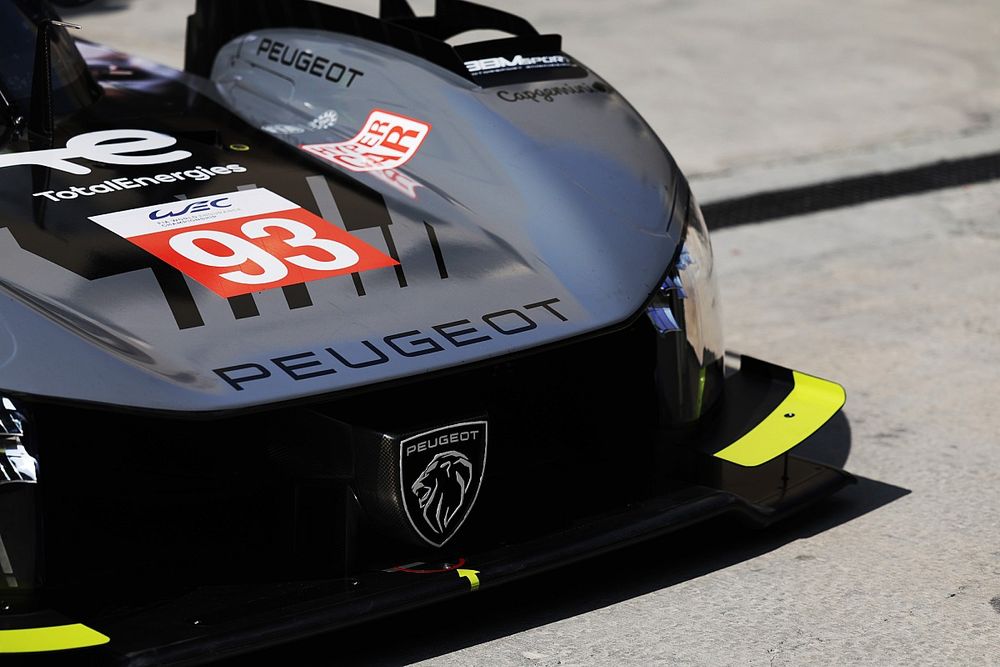 #93 Peugeot Totalenergies Peugeot 9X8: Paul Di Resta, Mikkel Jensen, Jean-Eric Vergne