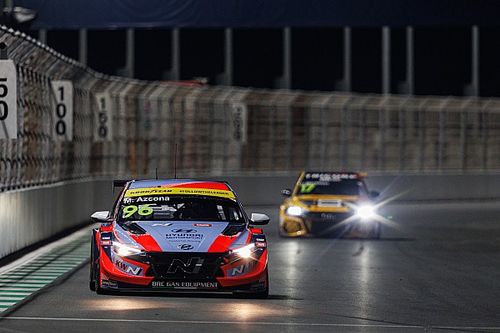 Azcona se consagr&oacute; campe&oacute;n del WTCR tras la clasificaci&oacute;n