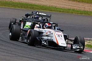 Vidales rescata dos top 6 tras la mala suerte del s&aacute;bado en Sugo