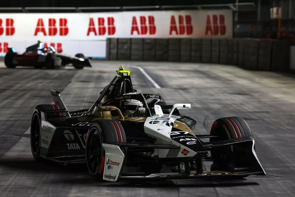 Nick Cassidy, Jaguar TCS Racing