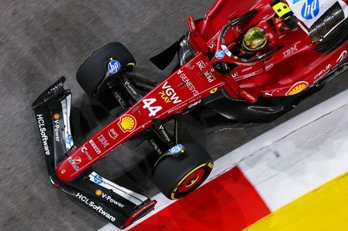 F1: Escondeu o jogo? Hamilton explica atua&ccedil;&atilde;o da Ferrari em dia de testes em Singapura 