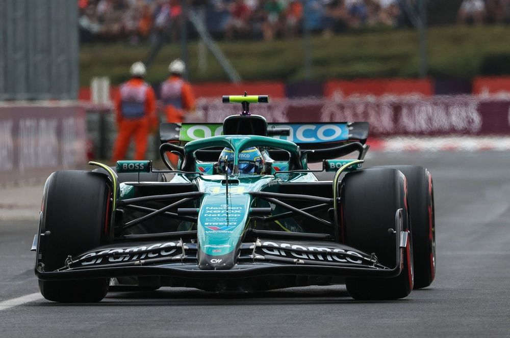 Aston Martin se recupera na Hungria, mas Alonso está "preocupado" apesar do forte desempenho