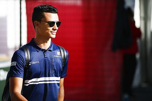 Wolff : &ldquo;Wehrlein seguir&aacute; formando parte de la familia Mercedes&rdquo;