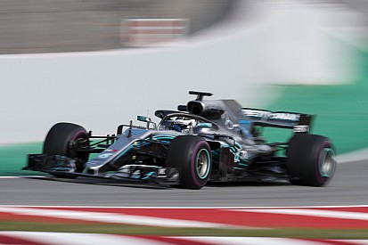 Bottas lidera la mañana de pruebas del miércoles