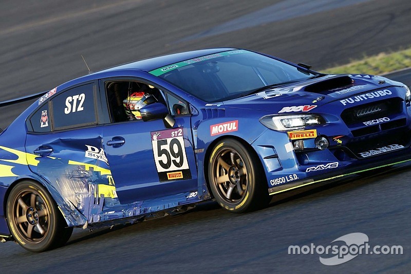 富士24時間｜ボロボロになっても走り続けた59号車WRX STI、井口卓人