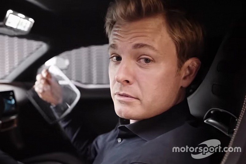 VIDEO: Rosberg conduce un Porsche 918 en Silverstone
