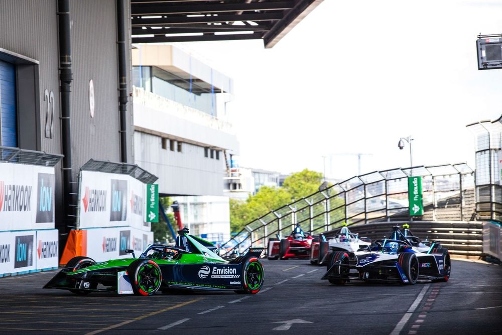 Sebastien Buemi, Envision Racing, Jaguar I-TYPE 6, Maximilian Gunther, Maserati Racing, Maserati Tipo Folgore